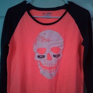 Long sleeve t-shirt with skull graphic